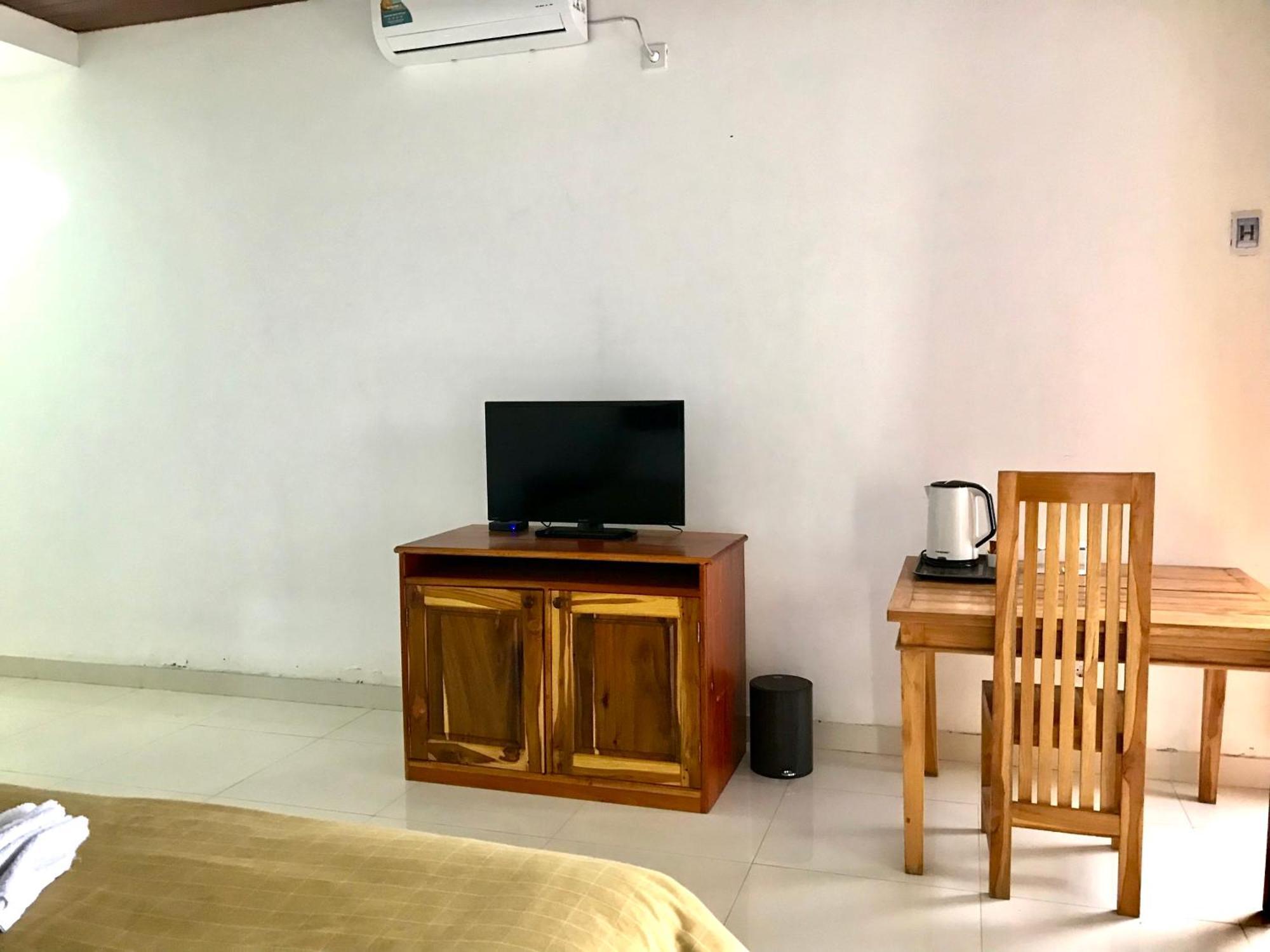 Labuhan Pandan Pohon Purba Resort & Restaurant מראה חיצוני תמונה