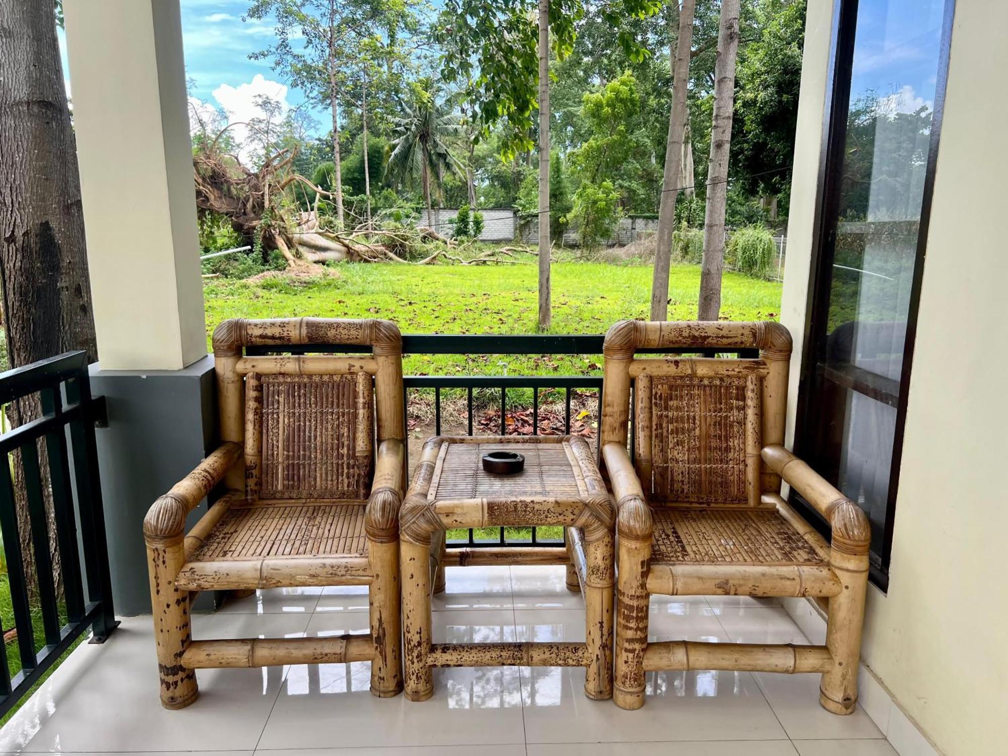 Labuhan Pandan Pohon Purba Resort & Restaurant מראה חיצוני תמונה
