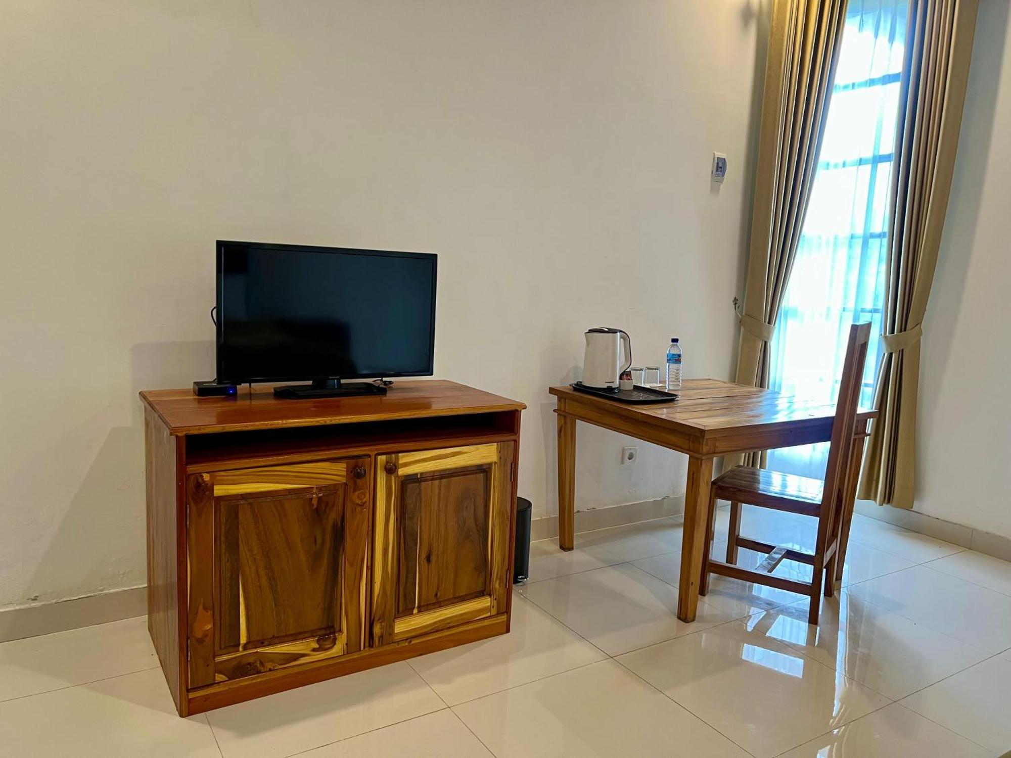 Labuhan Pandan Pohon Purba Resort & Restaurant מראה חיצוני תמונה